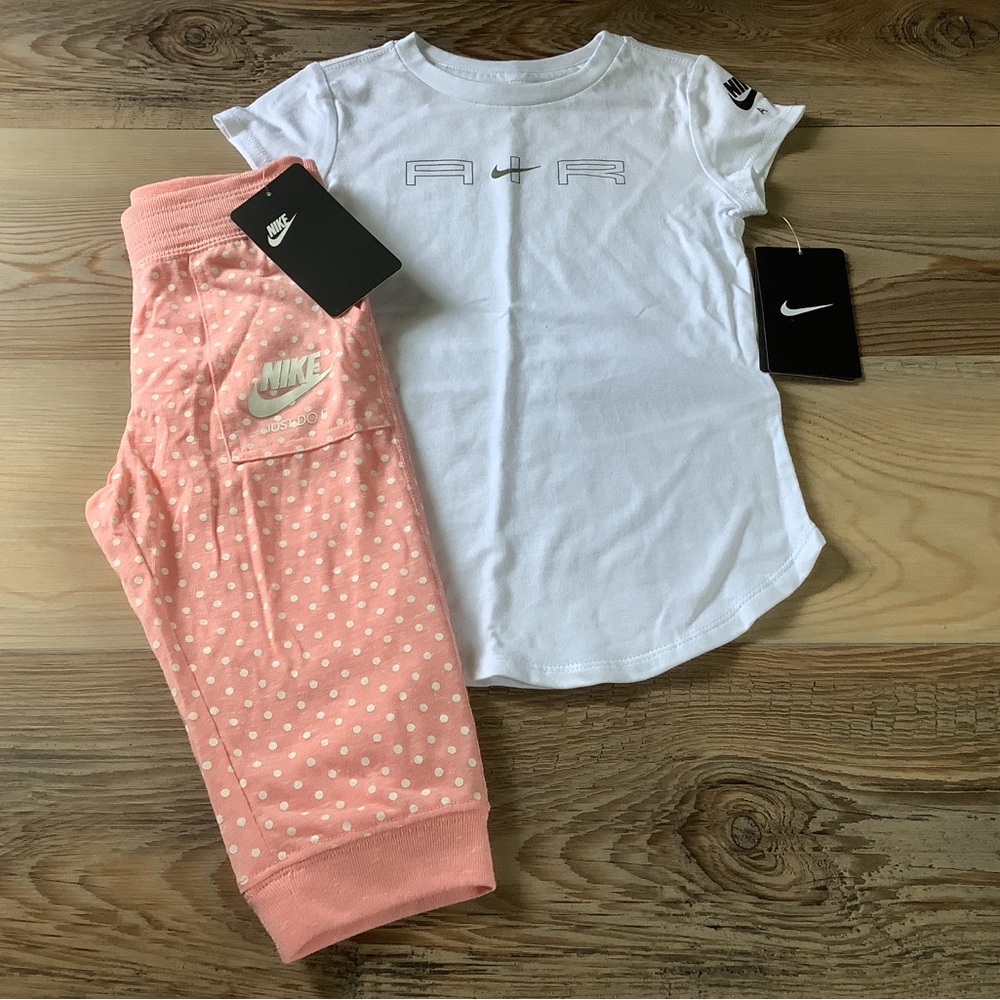 Nike girls White AIR Tee & Polka Dot capris size 4T(NWT)